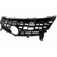 Кузов Решітка верхняя передняя  Prius 2012-2015 ZVW30 XW30 нова 5311147040 GK parts Toyota(р)