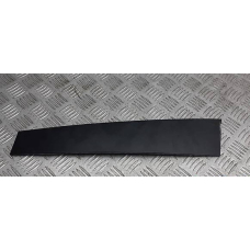 Кузов Накладка на двері передні 2016-2022 RH moulding assy XW нова 7575547040 TOYOTA Toyota(р)