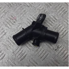 Приладдя/Двигун/Паливна система Трійник двигун 2016-2022 RUBBER TUBE XW нова 1657737080 TOYOTA Toyota(р)